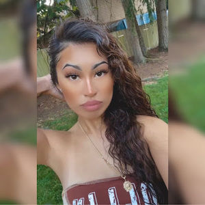 Meet your Posher, Catalina